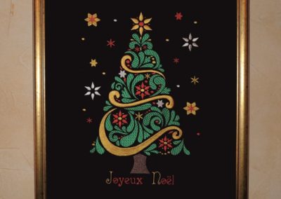 Broderie tableau motif Beau Sapin de Noël
